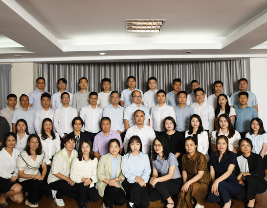 發展員工成就客戶